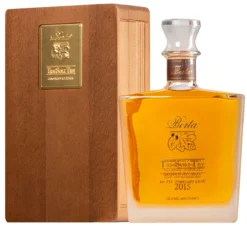 “Tre Soli Tre” Grappa Invecchiata 2015 · In Original-Holzkiste