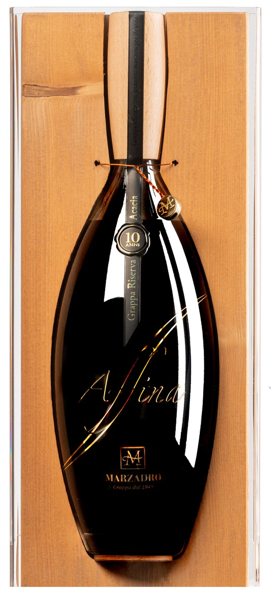 Grappa Affina “10 Anni” Riserva Acacia (Akazienholz) · In Original-Holzkiste 1 Grappa Affina “10 Anni” Riserva Acacia (Akazienholz) · In Original-Holzkiste
