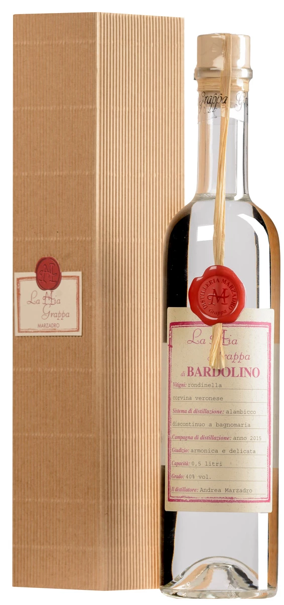 “La Mia” Grappa Di Bardolino · In Geschenkkarton 1 “La Mia” Grappa Di Bardolino · In Geschenkkarton
