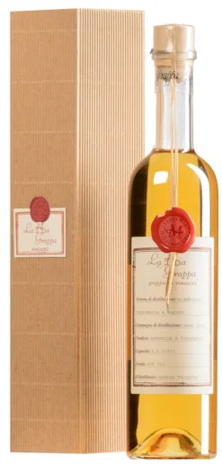 “La Mia” Grappa Di Vinaccia Affinata · In Geschenkkarton
