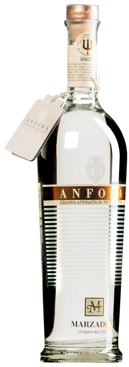 “La Trentina” Grappa Affinata In Anfora 1 “La Trentina” Grappa Affinata In Anfora