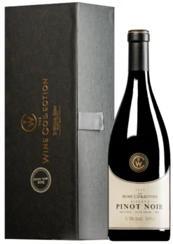 “The Wine Collection” Pinot Nero Riserva Alto Adige DOC 2015 · 0,75l In Geschenkkarton